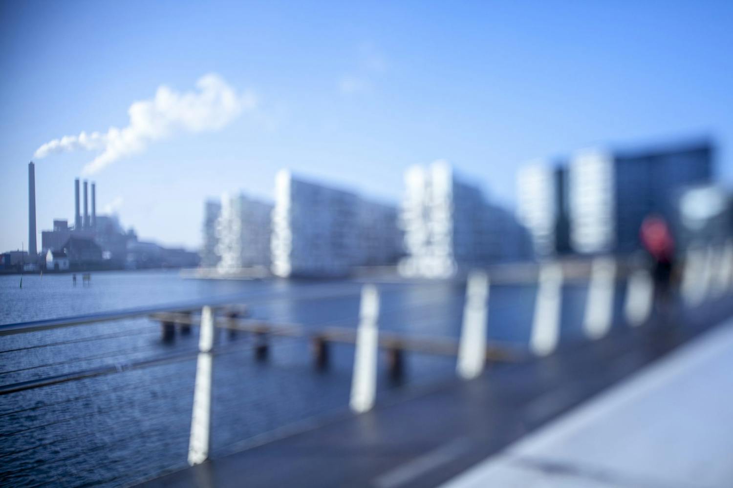 Kaupunkia kuvattuna freelensing-tyylillä Kaupunkia kuvattuna freelensing-tyylillä